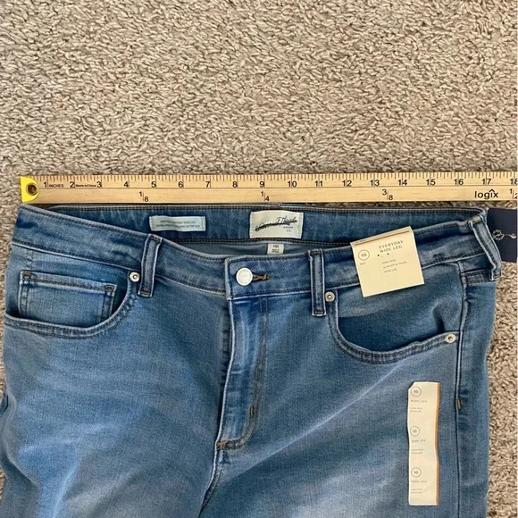 Universal Thread 16R Wide Leg High Rise Stretch Jeans, Light Wash - Picture 5 of 9